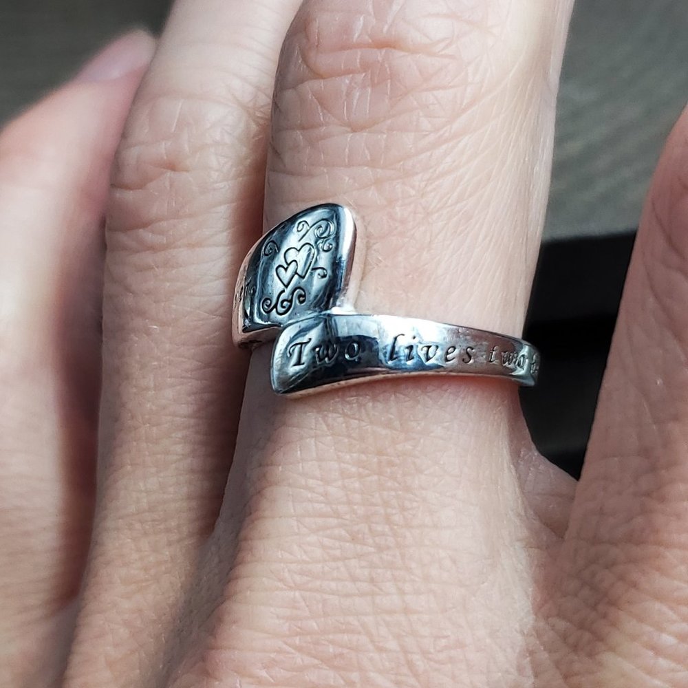 Size 9 Sterling Silver Friendship Saying Band Ring